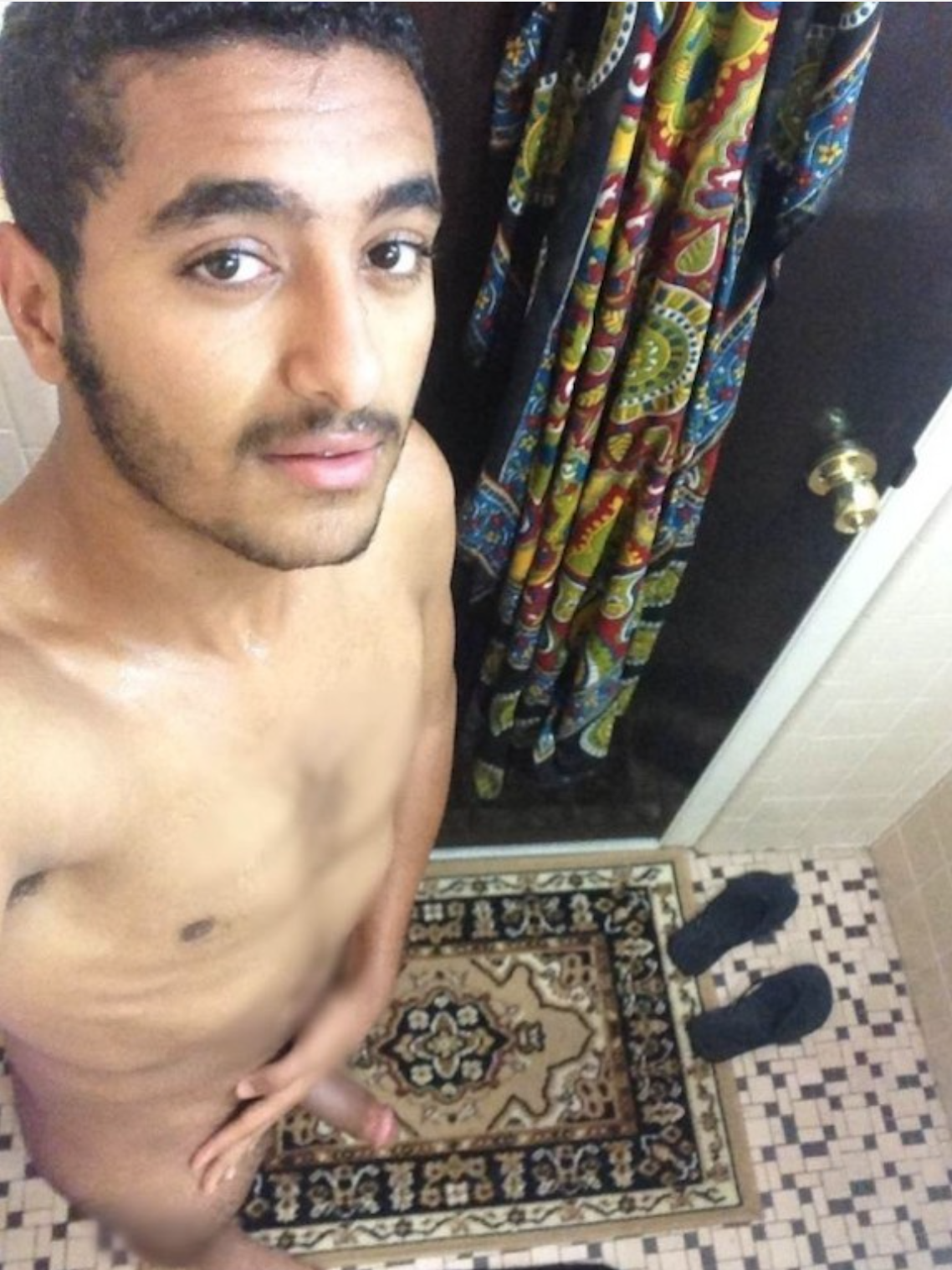 Sexy naked arab men